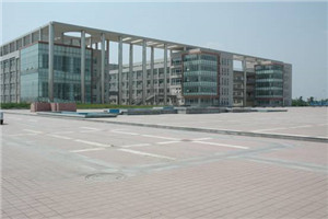 成都市技师学院