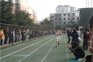 江油市攀长钢技工学校